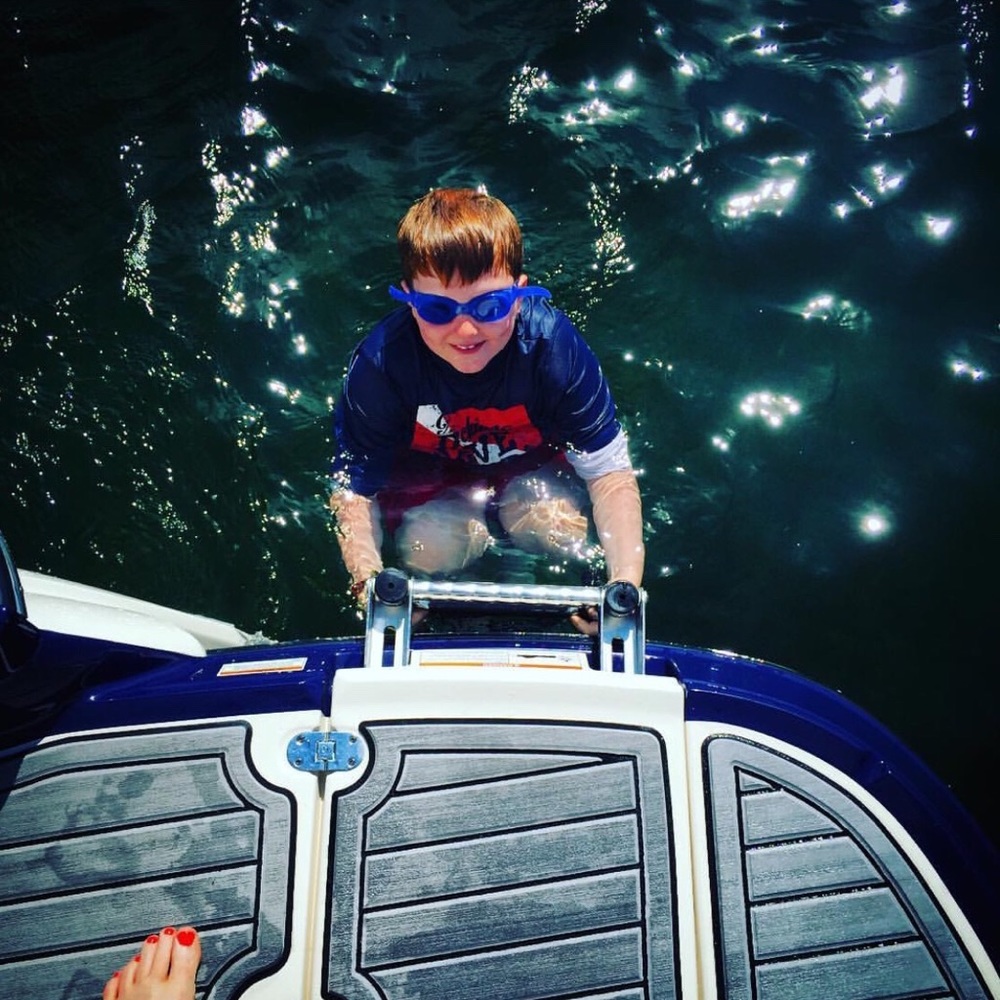 Meet your Posher, Lesley